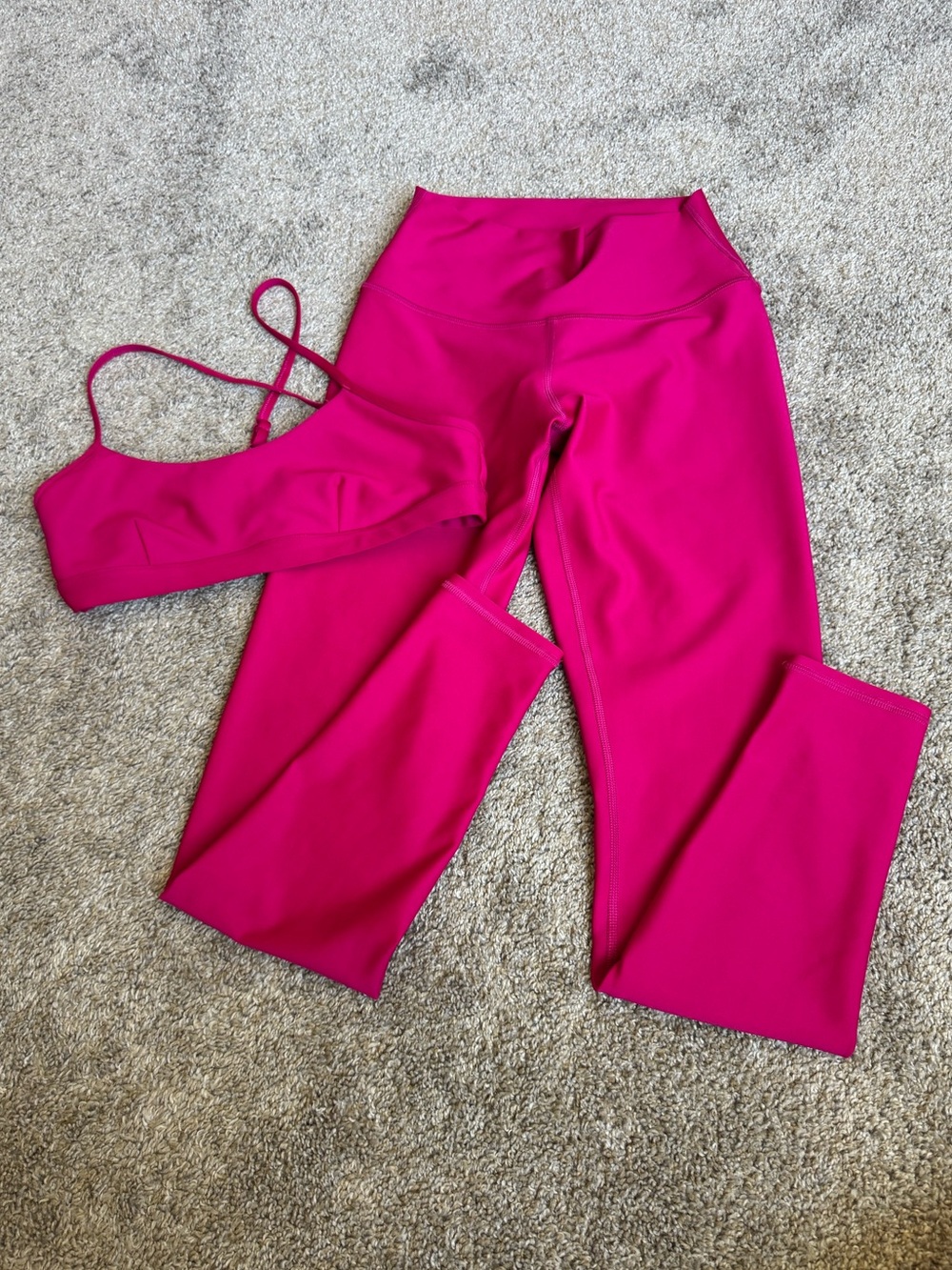 Alo Yoga Airlift Magenta Color, Small Bra & Full Length Leggings